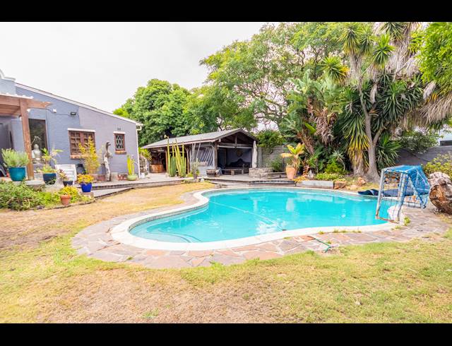 4 BEDROOM FREESTANDING RENTED IN MILNERTON CENTRAL